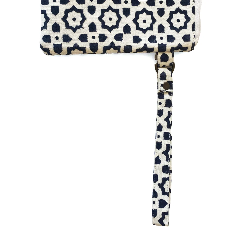 Pochette porta oggetti in cotone con fantasie indiane: stile e praticità per la tua vita quotidiana